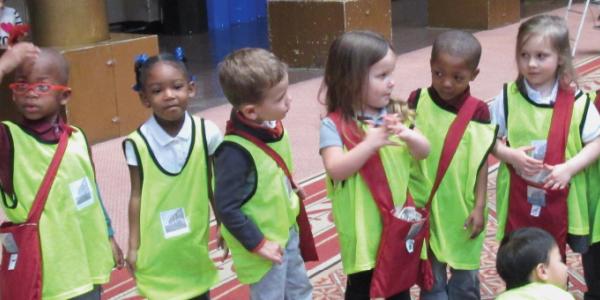 Nine children on a field trip